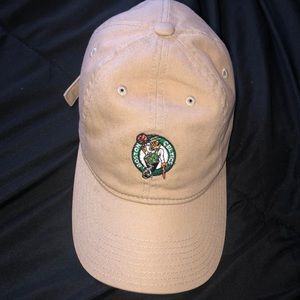 Mitchell & Ness Celtics Strapback hat